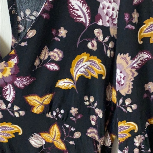 black patterned dress - Picture 2 of 3